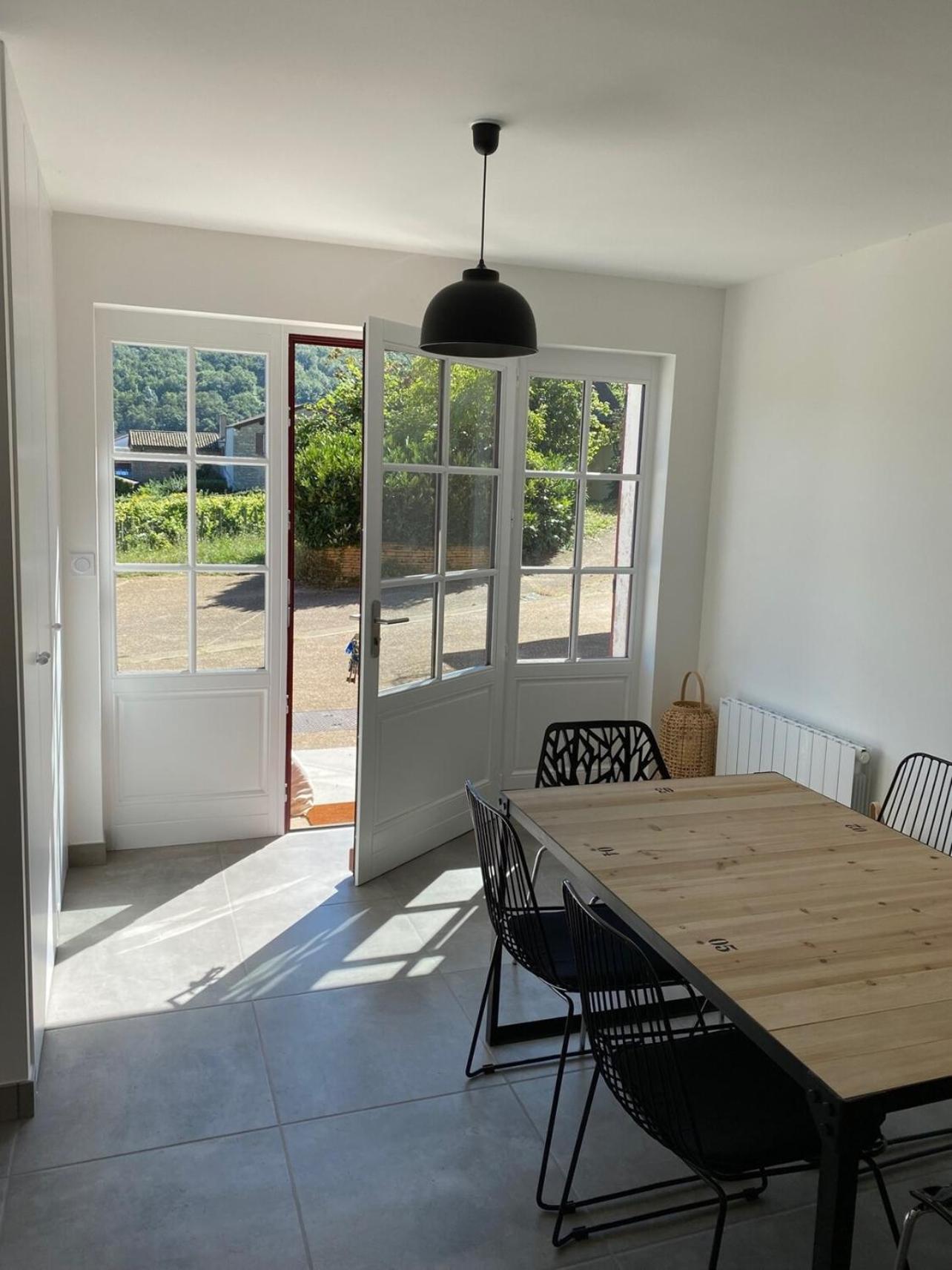 Apartament Les Hirondelles De Fuiss Fuissé Zewnętrze zdjęcie