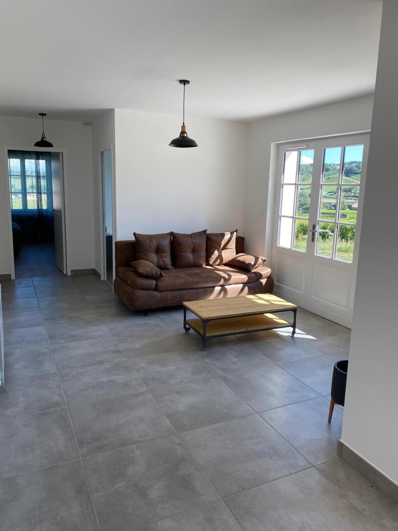 Apartament Les Hirondelles De Fuiss Fuissé Zewnętrze zdjęcie